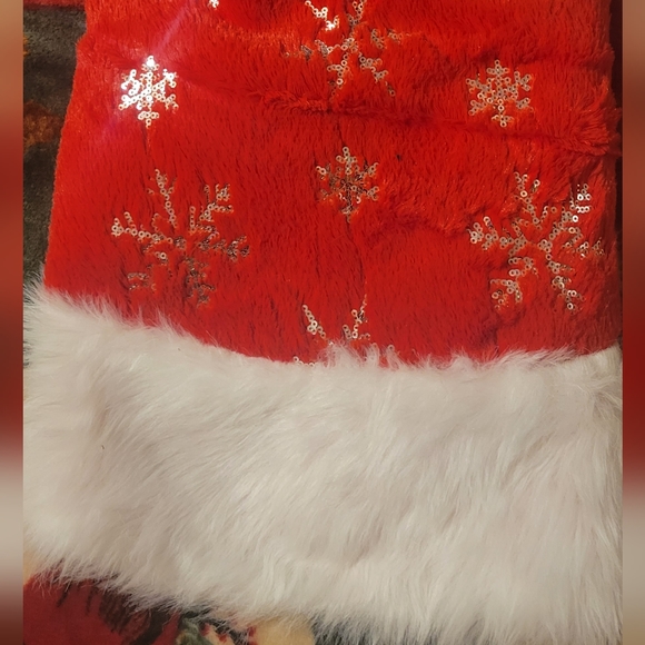 Christmas Tree Skirt 48 inch by Winter Wonder Lane - Picture 4 of 4